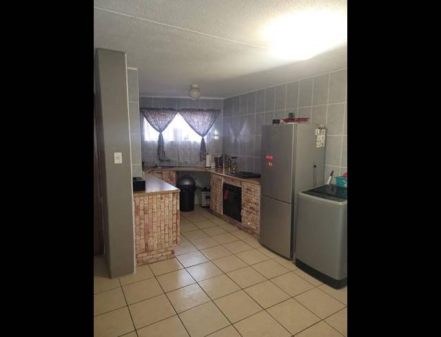 2 BEDROOM HOUSE FOR SALE IN FLORIDA